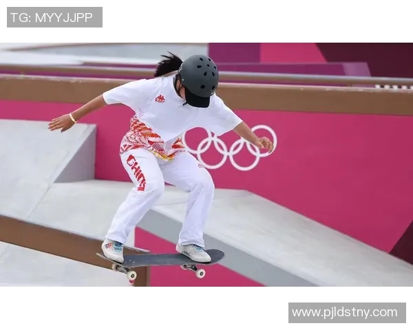 重庆滑板队灵活性探秘：从街头到赛场的精彩表现与成长之路