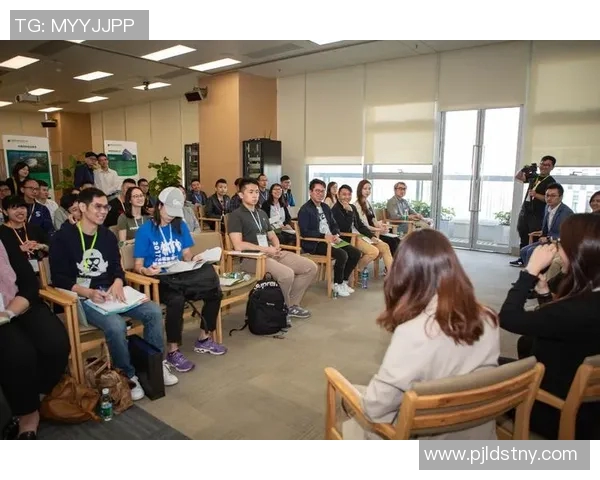 刘娜独家分享网球心得与技巧助你提升球技的秘诀与经验总结