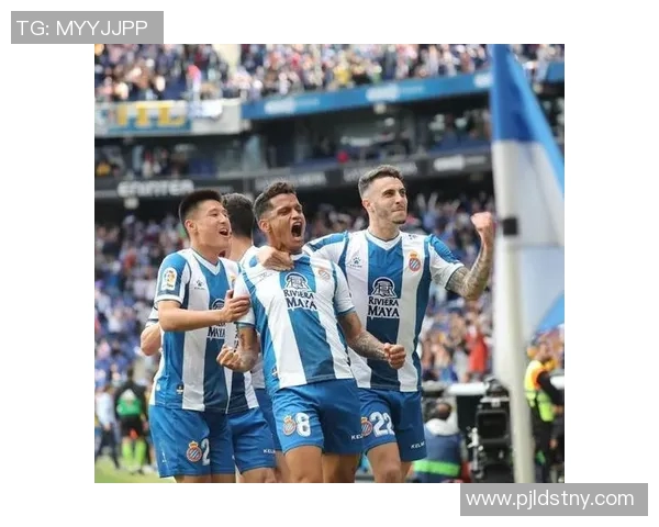 深圳足球队以53分领跑世界锦标赛积分榜展现强大实力